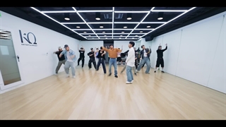 دنس پرکتیس Bouncy از Ateez