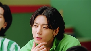 تبلیغ BTS برای برند XYLITON♡♡