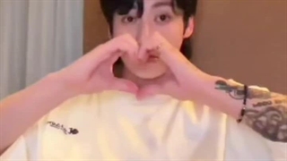 جونگکوک در لایو الان (توضیحات مهم )