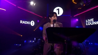 اجرای آهنگ Seven از جونگکوک در Live Lounge