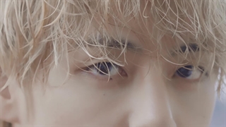 آپدیت چنل یوتیوب ESQUIRE Korea با فشن‌فیلم تهیونگ برای کالکشن زمستانی 2023 برند سلین(Celine)