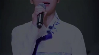 ادیتی فوق العاده از آهنگ متن جواهری در قصر