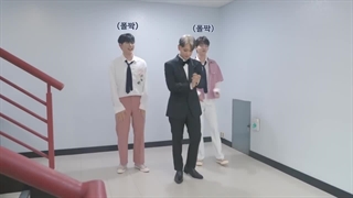 پشت صحنه اتاق انتظار اکسو در موزیک‌شوها cream soda +زیرنویس فارسی