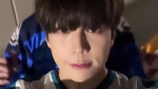 وونجین و جی ان :» ( گروه vi'enx)