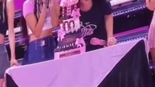 ویدئوهای  منتشر شده از بلک پینک در کنسرت نیوجرسی روز اول  ^_☆