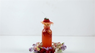 ویدئو طرز تهیه کوکتل سیب و پرتقال