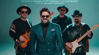 علی عبدالمالکی یه شاخه گل