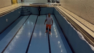 شستشوی استخر و رسوب زدایی استخر اقدسیه