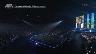 اجرا تی اکس تی با اهنگ  Thursday's child has far to go در فستیوال Music Bank Globa